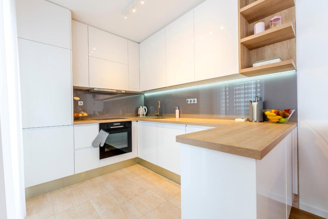 Rose Apartment Kastela Luaran gambar