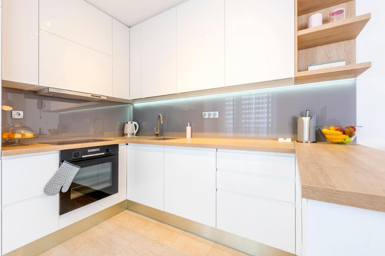 Rose Apartment Kastela Luaran gambar